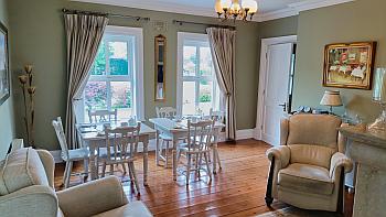 Breakfast setting